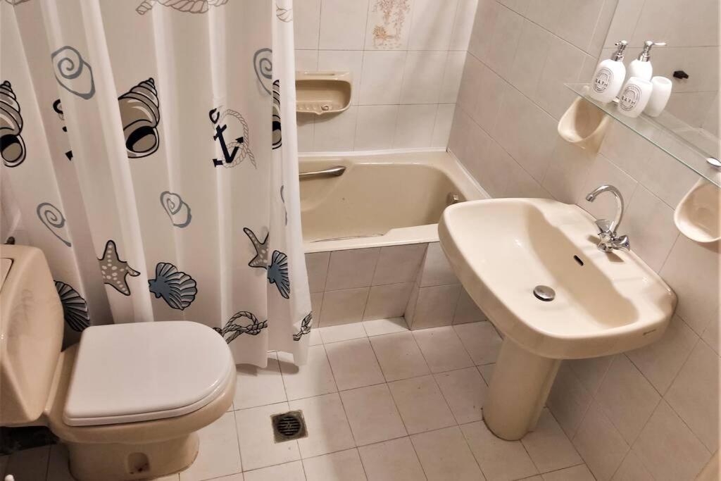 Apartment 95 M2, Center Of Sitia, Wifi, 350M Beach Buitenkant foto